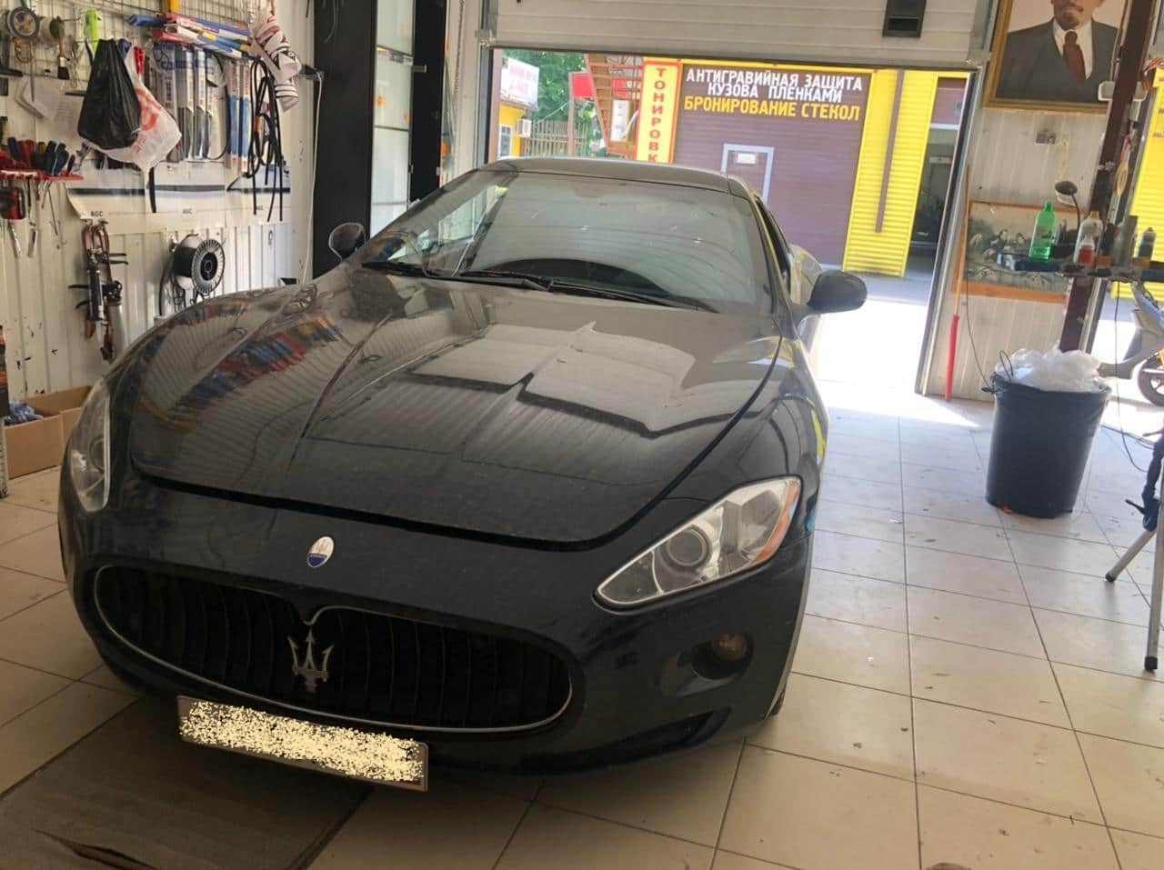 замена лобового стекла мазератти