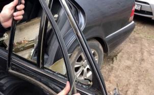 фото ремонт кузовного стекла форточки