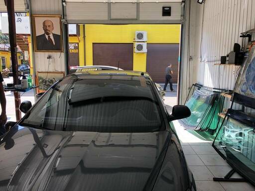 фото установка автостекла