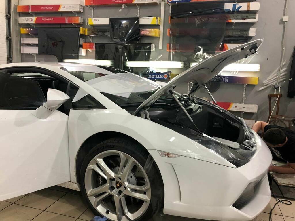 фото полировка фар ламборджини