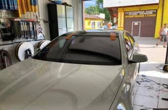 фото установка автостекла